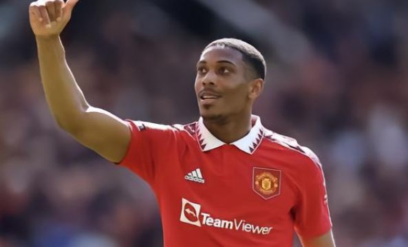 伤愈复出首 伤愈复出首